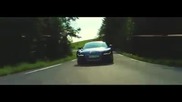 Прескачане на Audi R8, движещо се със 150 км/ч