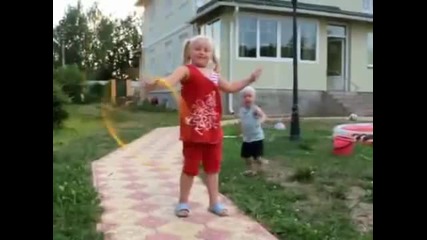 Ето това дете има късмет ! 