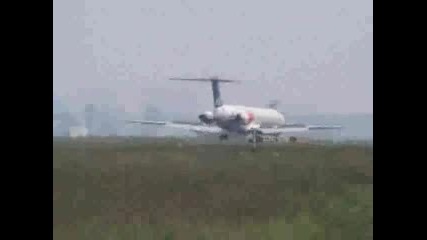 Md - 82 Sas Се Приземява 