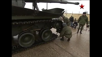 Подготовка за парада,сменяне на веригите на танковете