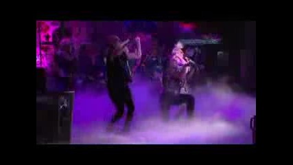Lady Gaga - Performance on Oprah [hd]