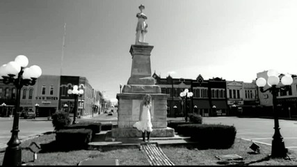 Miranda Lambert - Famous In A Small Town