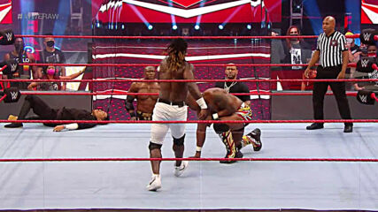 Shelton Benjamin vs. R-Truth vs. Akira Tozawa – 24/7 Championship Match: Raw, Aug. 3, 2020