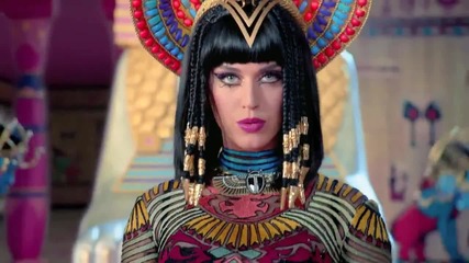 Страхотна !! Кaty Perry ft. Juicy J - Dark Horse
