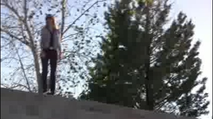 M83 - Graveyard Girl