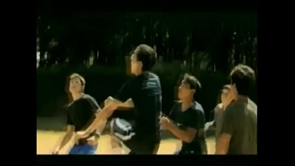 Knaan ft. David Guetta - Wavin flag (official video, Високо качество) 
