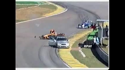 F1 отнасят вратата на Safety Car 