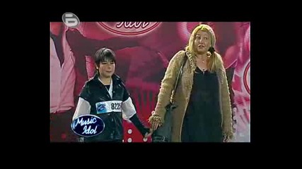 Music Idol 3 - 9 Годишно Момче Пее ! 