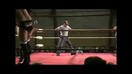 Switchblade Conspiracy ( Sami Callihan & Jon Moxley) vs N.i.4.n.i. ( Jt Roberts & Core) 1/2