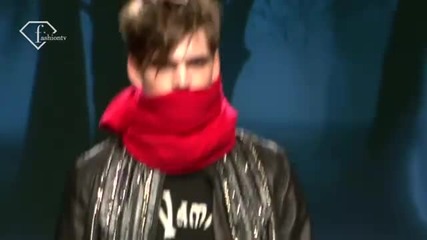 fashiontv Ftv.com - Milan Men F W 10 - 11 - Frankie Morello 