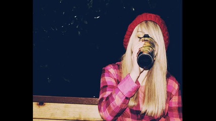 Avril Lavigne - Girlfriend 