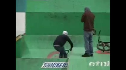 Etnies Bmx 2006 Backyard Jam - Extended Hightlights