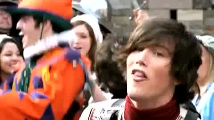 Allstar Weekend - A Different Side Of Me - Official Music Video 
