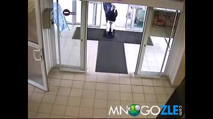 Eдин обичаен работен ден в руски магазин