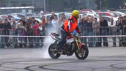 _arena Motoshow 2010_ Part 1 (parada, Stunt, Drifting)