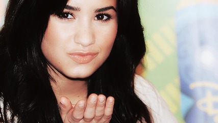 Demi Lovato - Mistake
