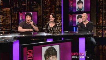 Челси Хандлър представя: " Chelsea Lately " 2011.12.07