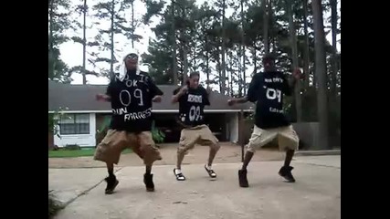 Snap And Roll Dance