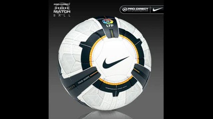 Снимки на топка на Nike Total90 Ascente 