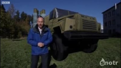 Руснаци плашат врага с надуваеми танкове 