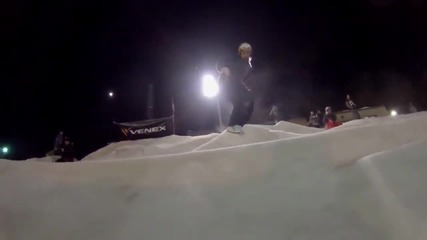 Щур спектакъл върху заледен скейт парк и яко пързаляне с кънки !