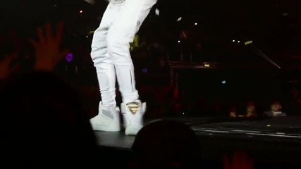 Justin Bieber - All Around The World ft. Ludacris