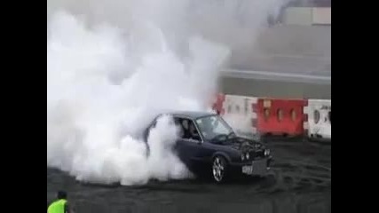 Palenie gumy Bmw E30 Turbo 