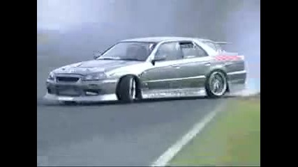 skyline v.s. supra drifting 