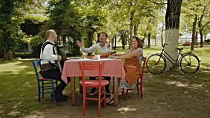 Milan Dincic Dinca - Jedna Zena Ruke Siri (official Video).mp4