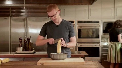 How to Get Corn Off the Cob Using a Bundt Pan