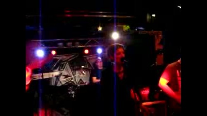 Response band in Fans 2010 G. 