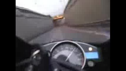 пистов мотор в града
