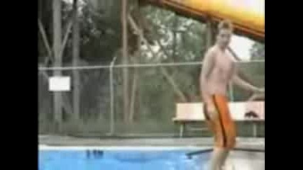 Смях до пръсване