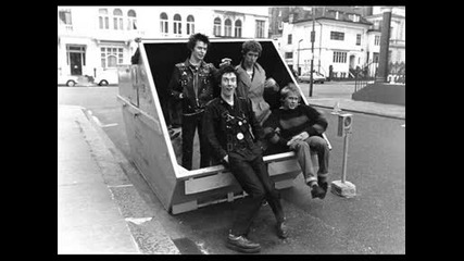 Sex Pistols - Anarchy In The Uk