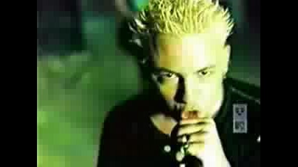 Linkin Park - One Step Closer (music video)