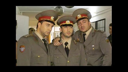 Обикновена палатка и пародия палатка ... (смесено) 