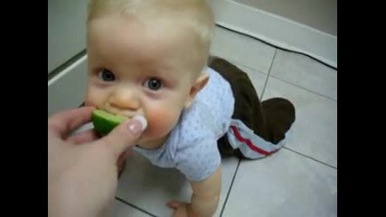 Бебе яде лимон - смях 