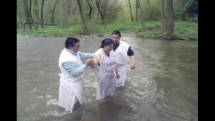 Водно кръщение - църква Ела при Христа 
