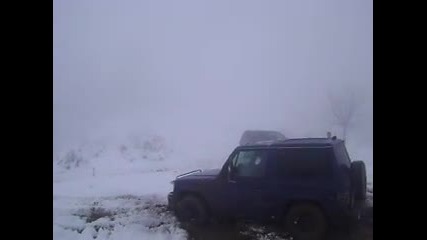 Pajeroto Na Gorskiq Rudozem