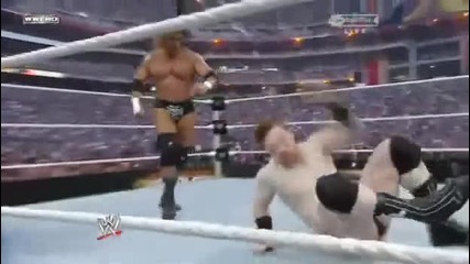 Triple H - Running Clothesline