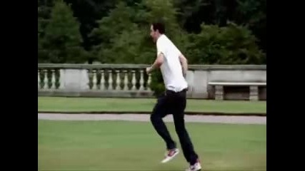 Супер яка реклама с Wayne Rooney. 100% смях!
