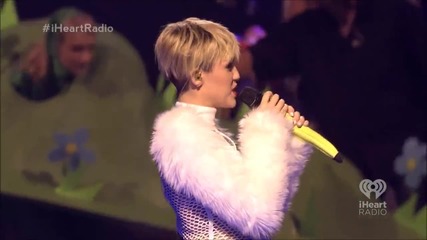 Miley Cyrus We Can't Stop & Look What They've Done To My Song ( iheart Radio Festival 2013 )