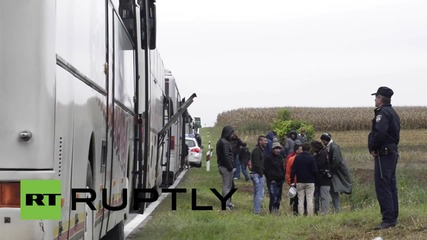 Croatia: Refugees continue their way through Croatia towards Hungary