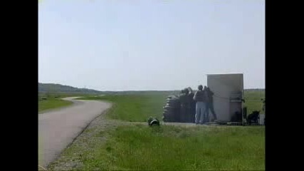 Взривяват Танк