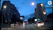 Засилена кола минава на червено в центъра на София