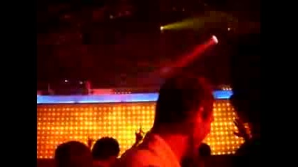 Benny Benassi Live - Bring The Noise (pump