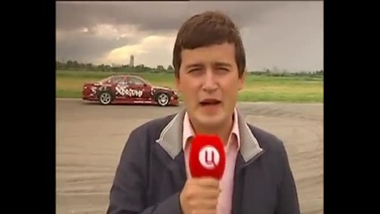 Дрифт кола блъска руски репортер в ефир
