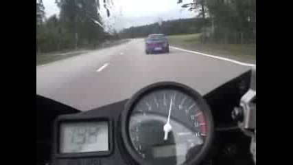 Yamaha R1 Vs Audi Rs4