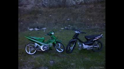 motorbikes in greece