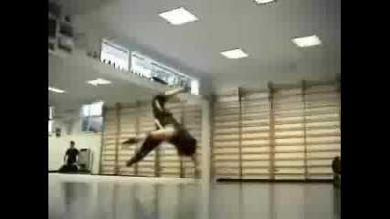 Insane Extreme Breakdancing